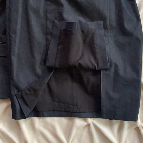 2 piece limited suit never worn beautiful material just too small for me - Picture 4 of 5